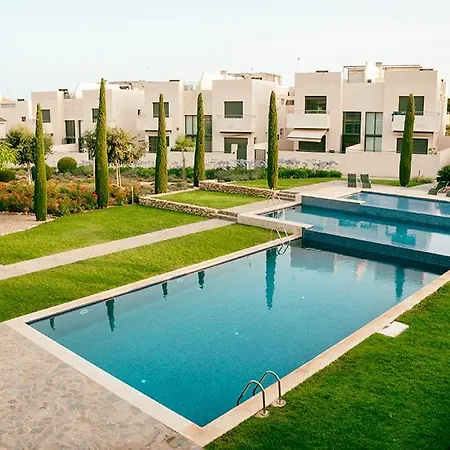 Apartamento Elegante En Jardines De Montesolana